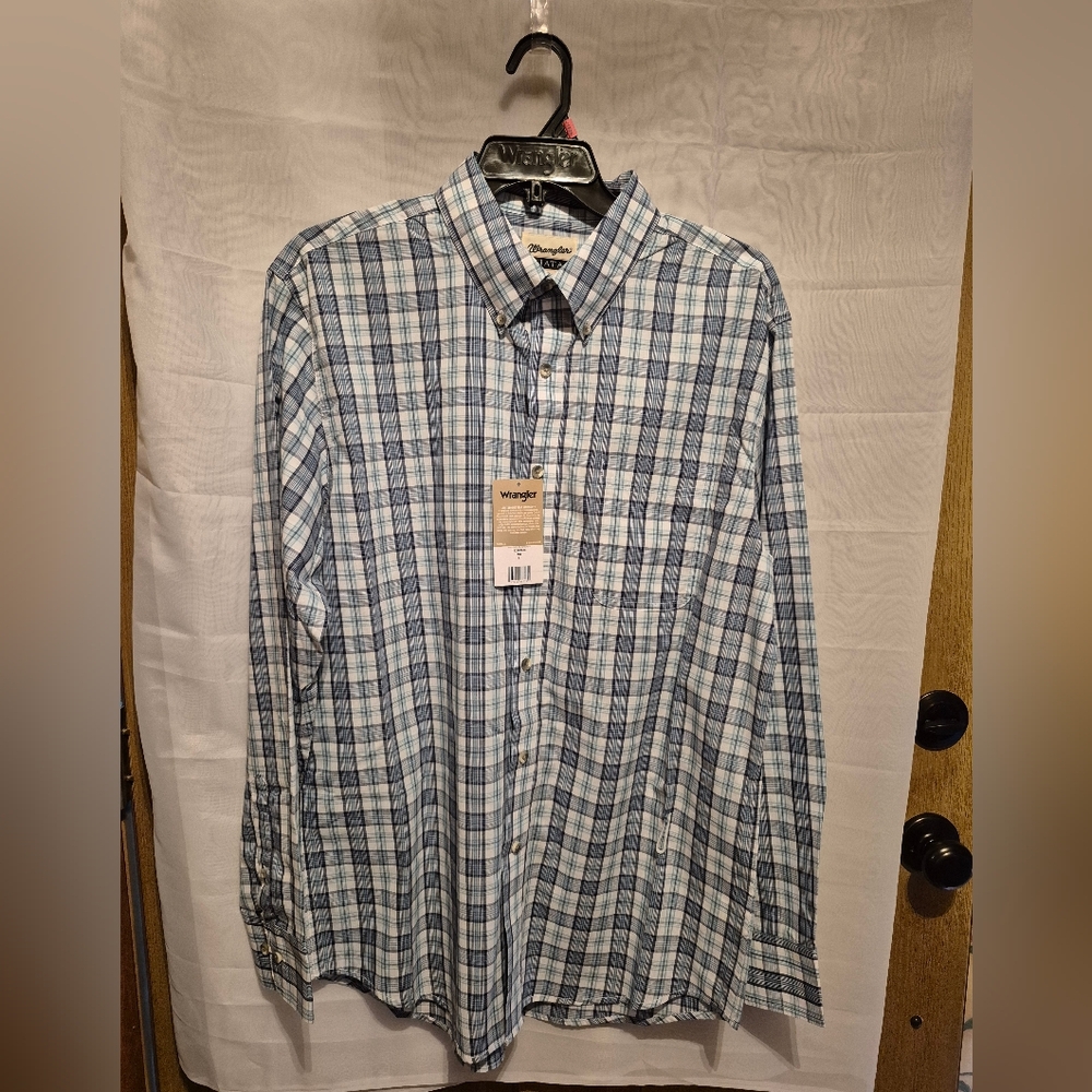 NWT Wrangler Large Western Button Down Men's Blue Plaid Shirt